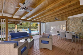 New! Comfy Spacious Villa W- Pool, Jacuzzi, Bbq
